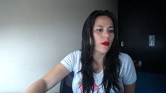 Snapshot of KAROLCANDY chatting on 12/03/25, 08:52 KAROLCANDY online show from 12/03/25, 08:52