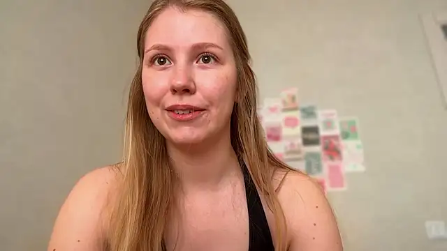 HoneyAudrey online show from 06/04/26, 02:16