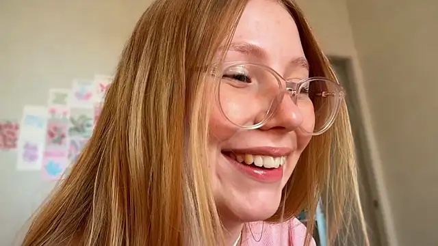 HoneyAudrey online show from 06/10/26, 02:35