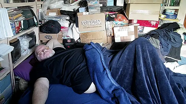 hadeszeuss2 online show from 03/13/26, 03:17