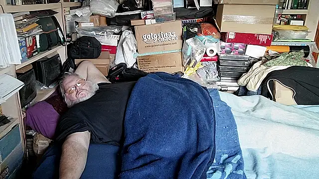 hadeszeuss2 online show from 01/13/26, 03:16