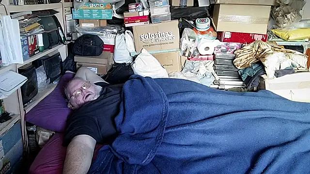 hadeszeuss2 online show from 12/01/25, 03:46