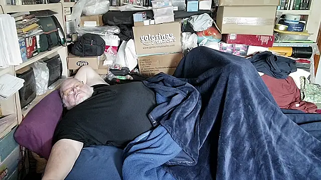 hadeszeuss2 online show from 04/07/26, 01:46