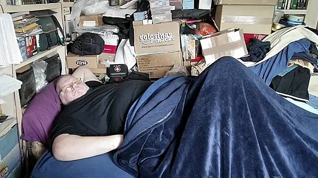 hadeszeuss2 online show from 03/04/26, 03:09