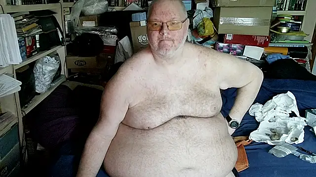 Snapshot of hadeszeuss2 chatting on 05/15/26, 03:43 hadeszeuss2 online show from 05/15/26, 03:43