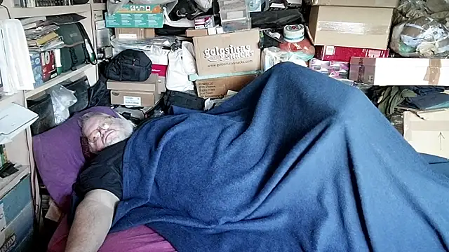 hadeszeuss2 online show from 12/22/25, 03:23