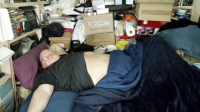 hadeszeuss2 online show from 02/12/26, 06:18