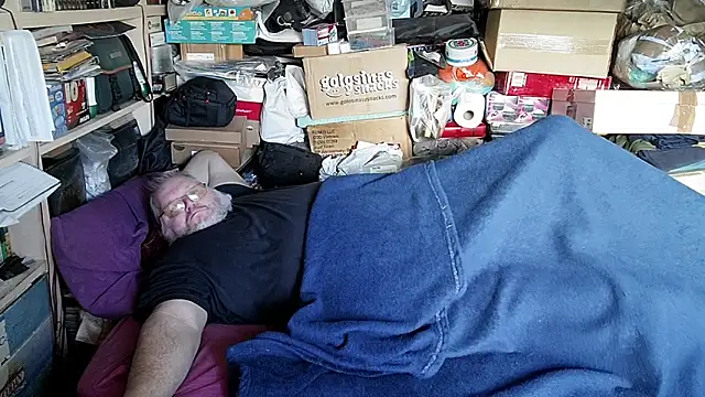 hadeszeuss2 online show from 12/20/25, 03:04