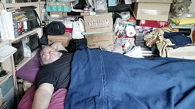 hadeszeuss2 online show from 12/04/25, 02:27