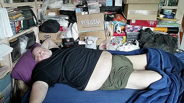 hadeszeuss2 online show from 03/23/26, 02:39