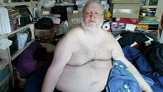 hadeszeuss2 online show from 04/13/26, 02:21