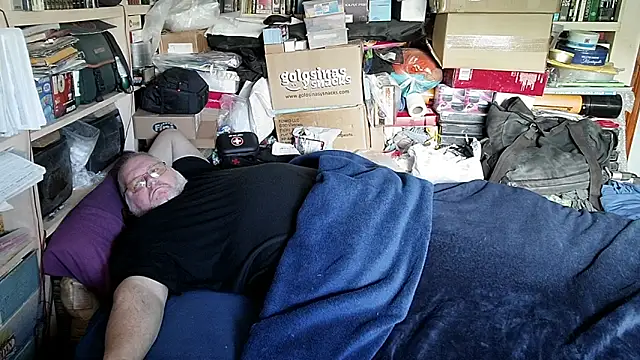 hadeszeuss2 online show from 03/22/26, 02:29