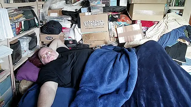 hadeszeuss2 online show from 03/12/26, 02:54