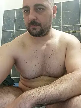 Snapshot of Mirkoxxx@xh chatting on 06/14/26, 07:37 Mirkoxxxxh online show from 06/14/26, 07:37