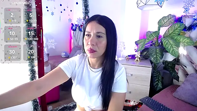 Camille jhonson online show from 12/14/25, 10:32