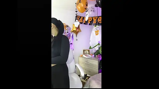 Camille jhonson online show from 10/19/25, 11:24