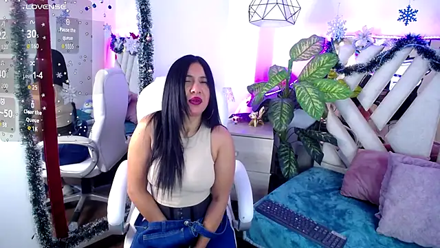 Snapshot of Camille_jhonson chatting on 12/22/25, 10:04 Camille jhonson online show from 12/22/25, 10:04