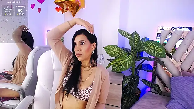 Camille jhonson online show from 03/19/25, 10:33