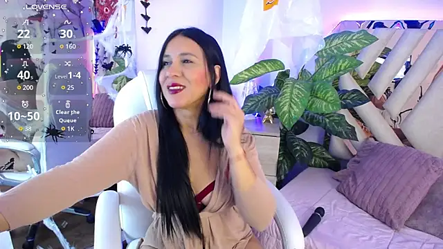 Camille jhonson online show from 11/11/25, 10:32