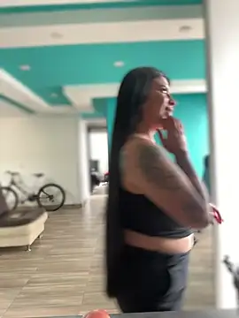 Snapshot of Devilsweet17 chatting on 02/21/26, 05:37 Devilsweet17 online show from 02/21/26, 05:37