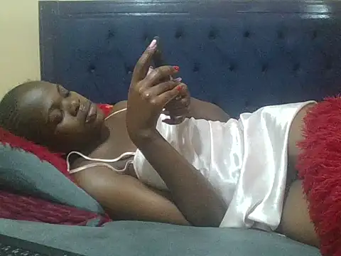 Creamy dolly online show from 12/14/25, 08:09