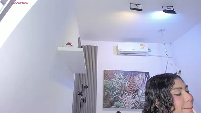 emma alice  online show from 10/23/25, 12:04