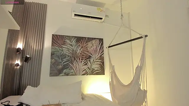 Snapshot of emma_alice_ chatting on 02/10/26, 11:31 emma alice online show from 02/10/26, 11:31