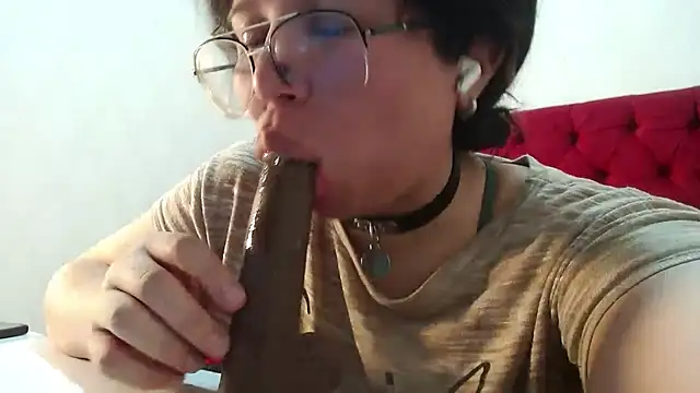 Snapshot of selenablairx chatting on 02/27/26, 04:34 selenablairx online show from 02/27/26, 04:34