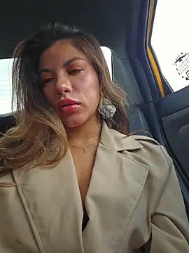 Karen San Miguel online show from 02/13/26, 02:50