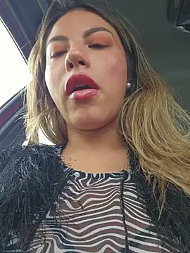 Karen San Miguel online show from 10/07/25, 06:20