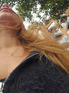 Karen San Miguel online show from 04/05/26, 05:08