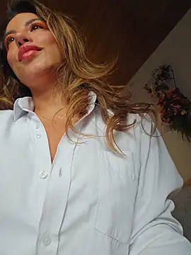 Karen San Miguel online show from 04/20/26, 10:00