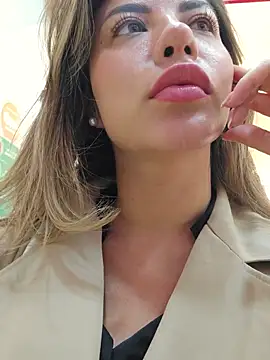 Karen San Miguel online show from 09/10/25, 07:02