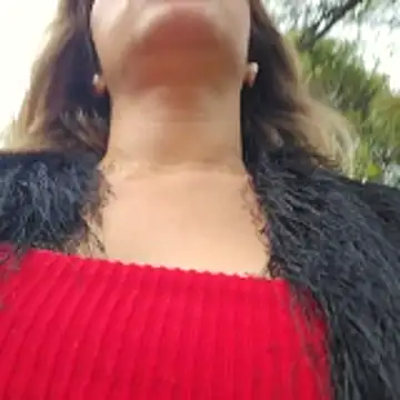 Karen San Miguel online show from 10/22/25, 07:13