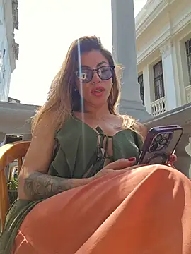 Karen San Miguel online show from 04/10/26, 07:21