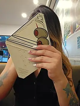 Karen San Miguel online show from 03/09/26, 05:38