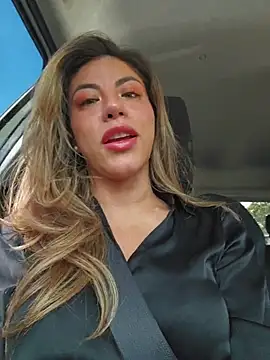 Karen San Miguel online show from 12/03/25, 03:44