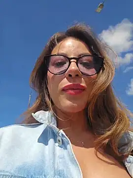 Karen San Miguel online show from 03/20/26, 07:37