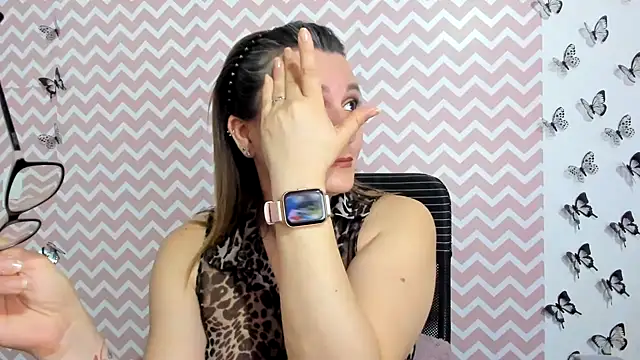 Amie Adams82  online show from 02/17/25, 10:27