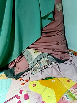 Snapshot of misu09 chatting on 11/13/25, 09:13 misu09 online show from 11/13/25, 09:13