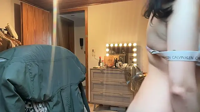 JeSuisUnTapin online show from 11/26/25, 12:38