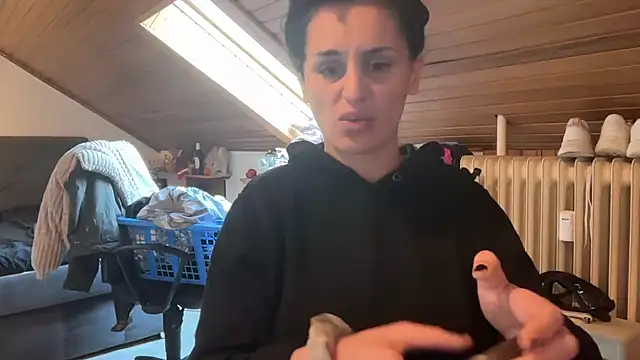 JeSuisUnTapin online show from 03/15/26, 01:18