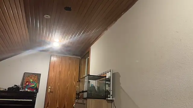 JeSuisUnTapin online show from 04/19/26, 07:16