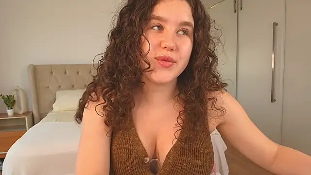 Ariella Sol online show from 02/08/26, 07:22