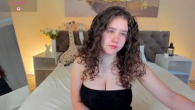 Ariella Sol online show from 05/23/26, 01:04