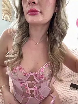 LoveShae  online show from 03/27/26, 05:03