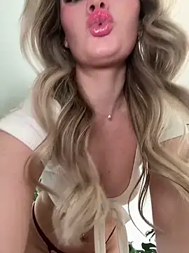 LoveShae  online show from 03/21/26, 03:49