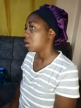 pretty-eyes23 online show from 02/15/25, 11:03