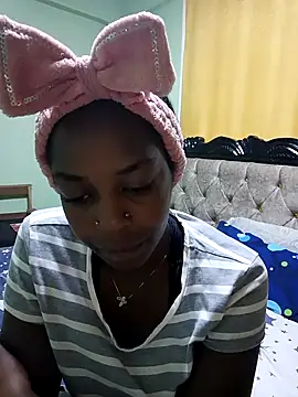 pretty-eyes23 online show from 02/11/25, 03:51