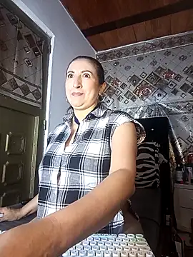 Snapshot of any_mour chatting on 03/18/26, 04:30 any mour online show from 03/18/26, 04:30